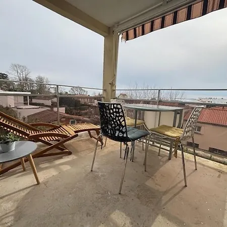 2 Pieces A Royan Avec Terrasse Et Parking Pres De La - Fr-1-494-218 Apartment