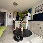2 Pieces A Avec Terrasse Et Parking Pres De La - Fr-1-494-218 Apartment Royan