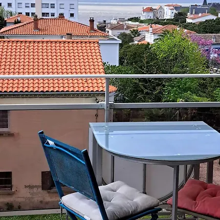 Appartement 2 Pieces A Royan Avec Terrasse Et Parking Pres De La - Fr-1-494-218 *