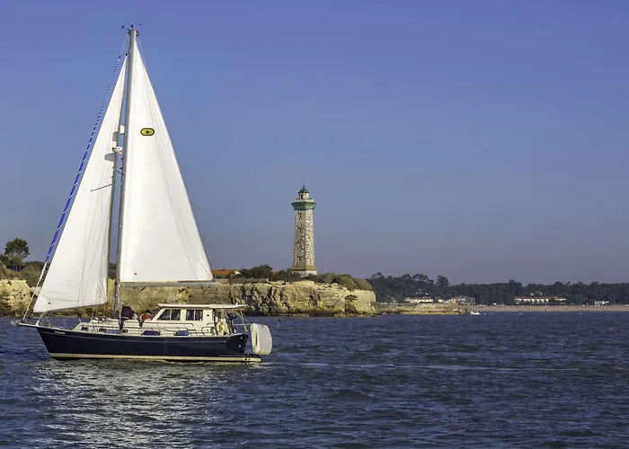 2 Pieces A Avec Terrasse Et Parking Pres De La - Fr-1-494-218 Apartment